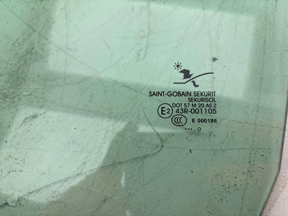 Saab 9-3 2003-2011 sedán puerta trasera izquierda ventana vidrio fabricante original Foto 2 de 4