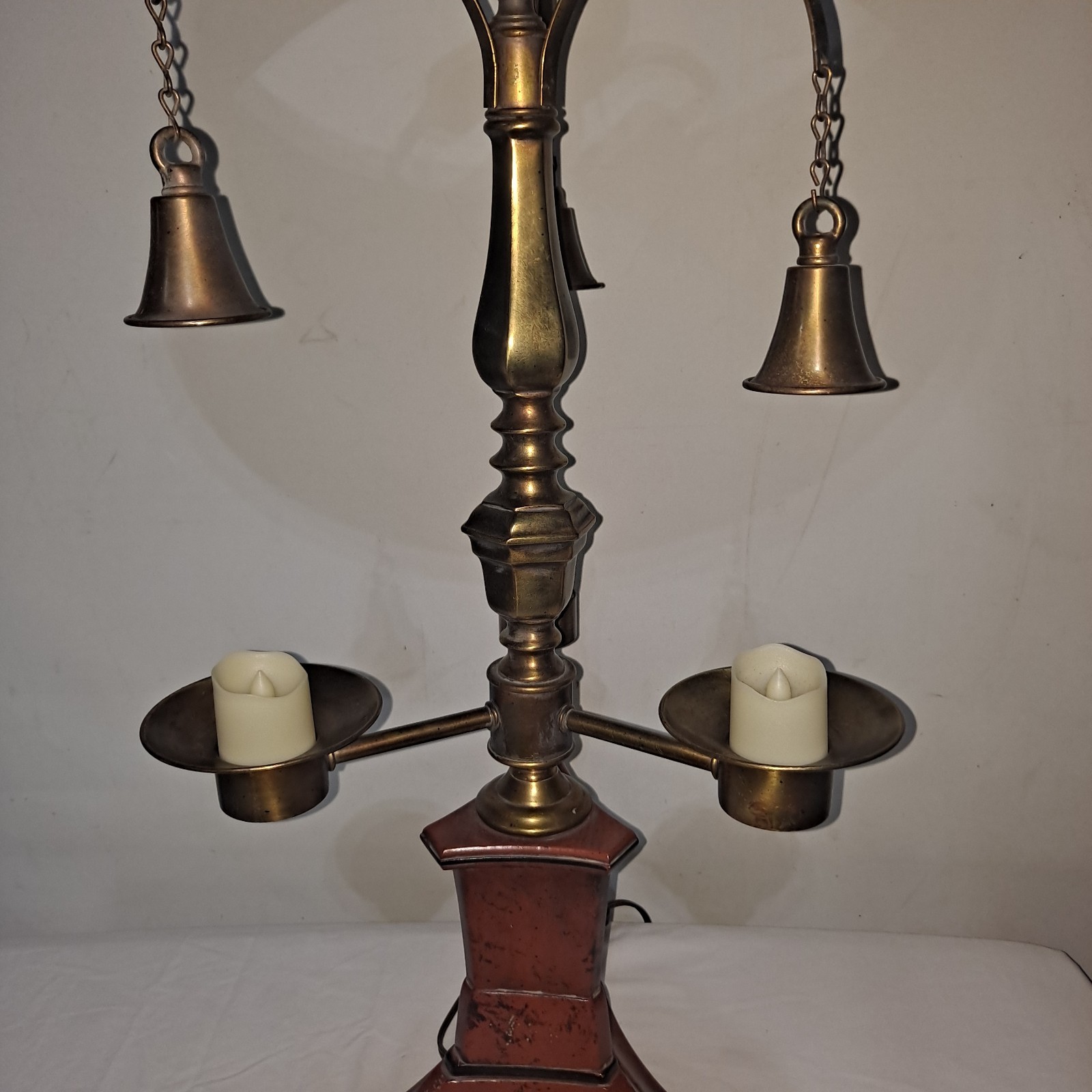 VTG Frederick Cooper Brass & Wood Candelabra Bouillotte Table Lamp Orginal Shade