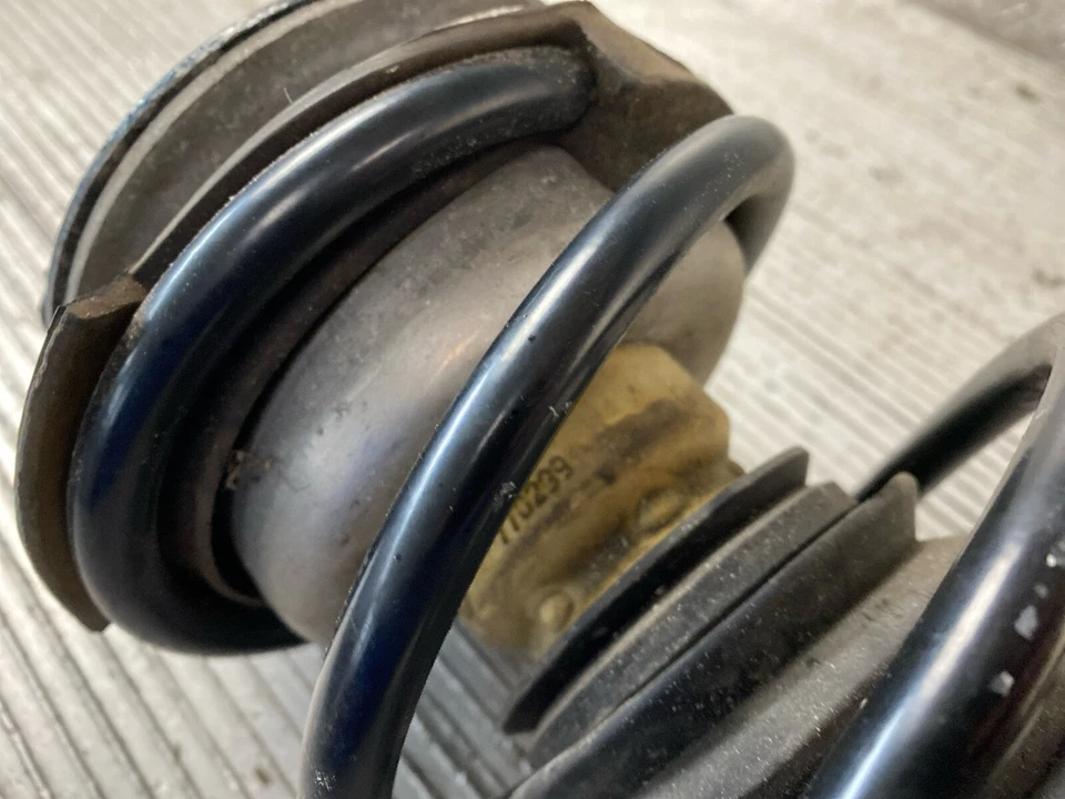 82013 Federbein Satz vorne Links und Rechts SACHS BMW 3er Touring (E91) 311405 - Bild 4 von 4