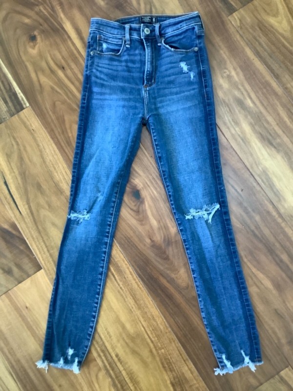 Abercrombie & Fitch Simone High Rise Ankle  24/00 EUC