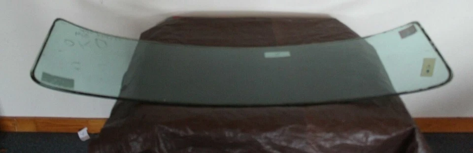 二手原始设备制造商有色前挡风玻璃 1954 年福特 2 门硬顶 (RW103) — 第 4/4 张图片