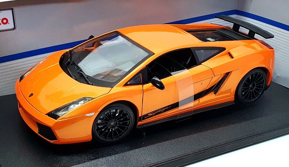 Maisto 1/18 Scale 31149 - 2007 Lamborghini Gallardo Superleggera - Orange Maisto 1/18 Scale 31149 - 2007 Lamborghini Gallardo Superleggera - Orange