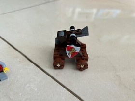 LEGO Castle 7950: Knight’s Showdown - 100% Complete and Retired in 2011