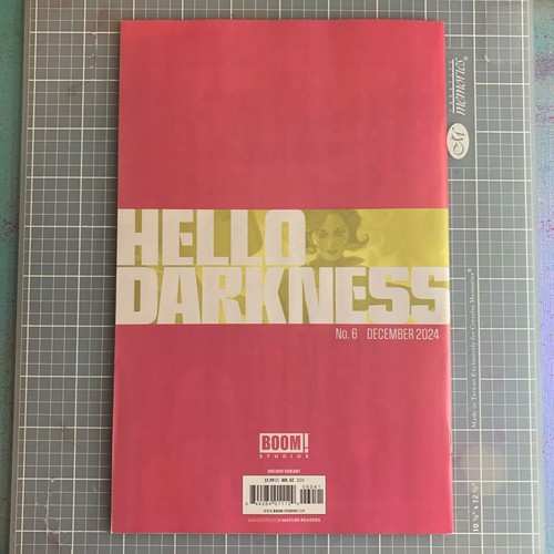 Cómic Hello Darkness #6 variante navideña 2024 - Boom casi nuevo+ - Imagen 2 de 2