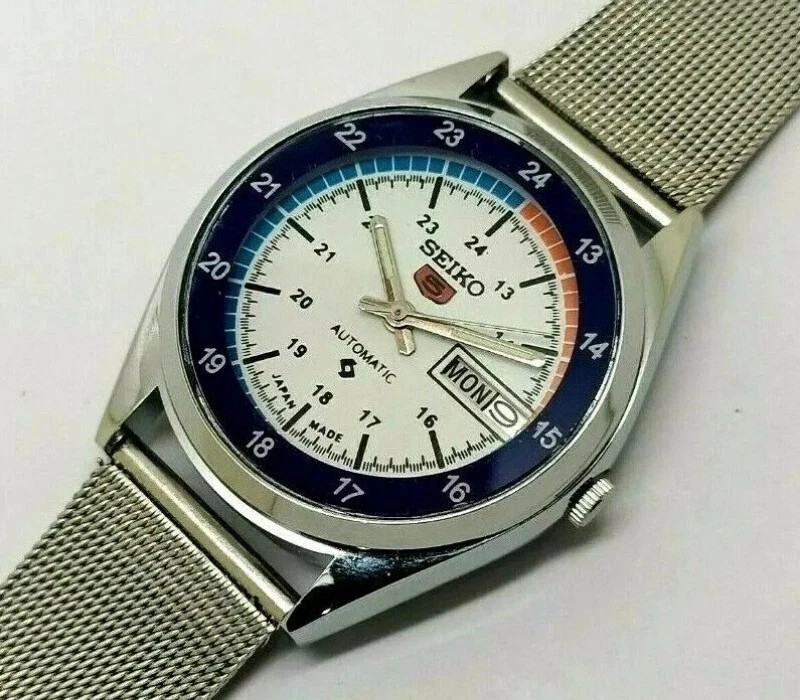 Seiko 5 hotsell quadrante bianco