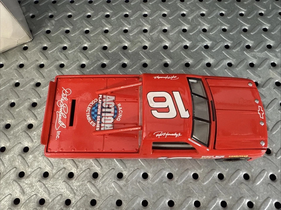 Racing Collectibles Club 1995 Ron Hornaday Jr. Bank 1/6004 (damaged box) - Image 2 of 4