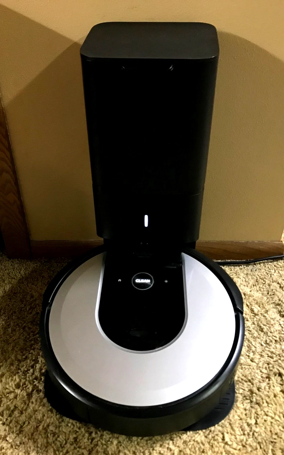 iRobot Roomba i6+ (6550) Robot Vacuum with Automatic Dirt Disposal
Opens in a new window or tab