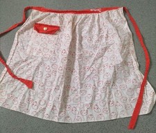 Momiji Collectable Half Pinny Apron 100% Cotton Red And White Tie Back Pocket