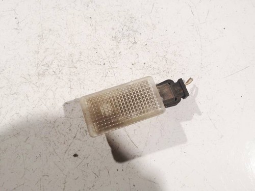 8e0947101 Innenraumleuchte Leseleuchte  Audi A3 DE2543917-40