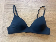Victoria's Secret Black Logo Strap 34D T-Shirt Lightly Lined Wireless Bra VS!!