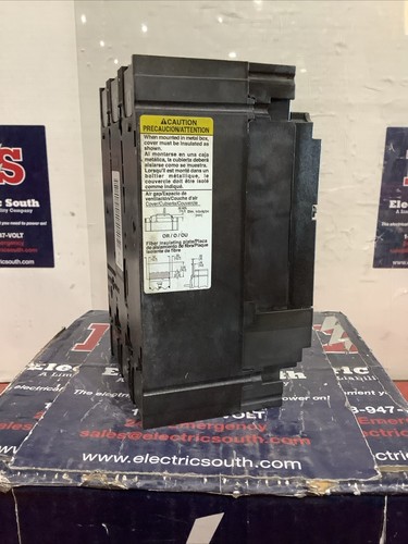INTERRUTTORE QUADRATO D FHP36060 3 POLI 60 AMPERE INTERRUTTORE QUADRATO D FHP36060 3 POLI 60 AMPERE