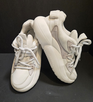  UGG LA Cloud Lace Sneakers Women's Lightweight Platform Shoes White Grey Sz 7