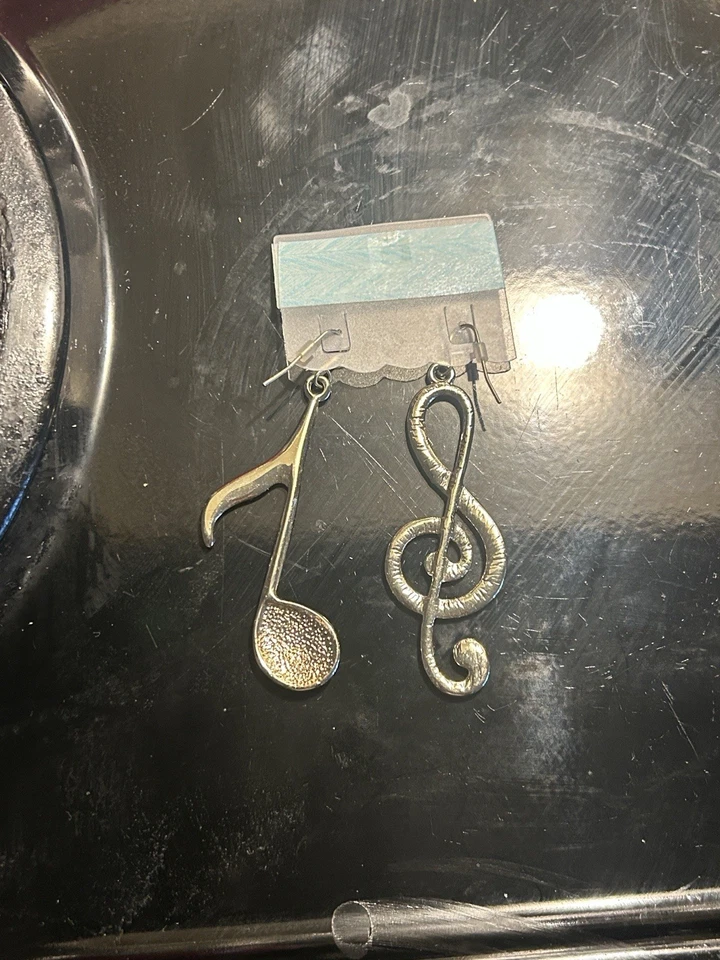 “¿Enviar precio urgente”? NUEVOS Pendientes Colgantes Nota Musical Plata 🎼🎶 Foto 3 de 3