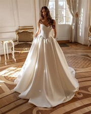 Sweetheart Princess A-line Wedding Dress Satin Sleeveless Bridal Dress