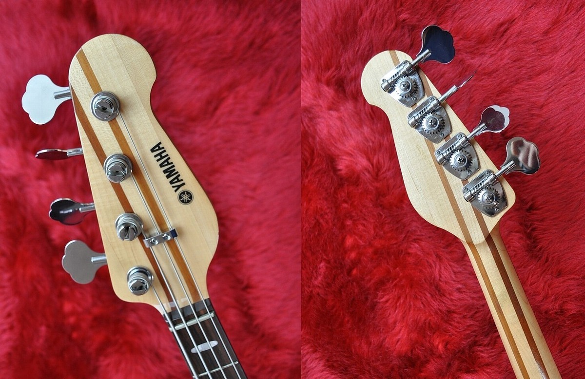 Yamaha) BB1024 Vintage White Electric Bass Guitar W/Gig Bag