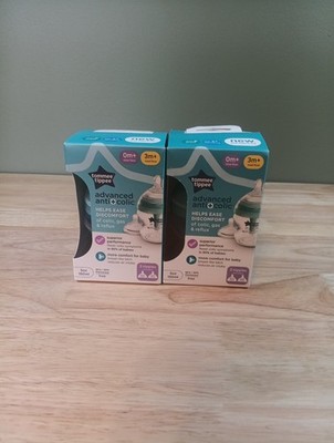 2 Tommee Tippee Anti Colic Baby Bottles Self Sterilizing 2 Pack 3m+ Medium Flow