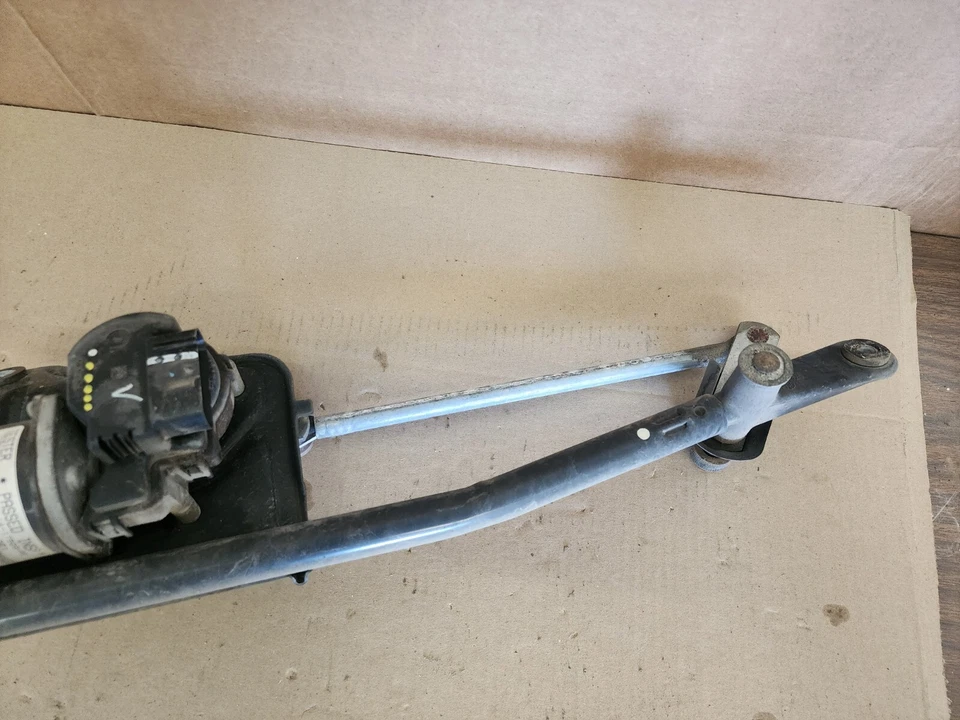 2008 2009 2010 Ford F250 F350 Windshield Wiper Motor Transmission F-250 F-350 - Image 2 of 3