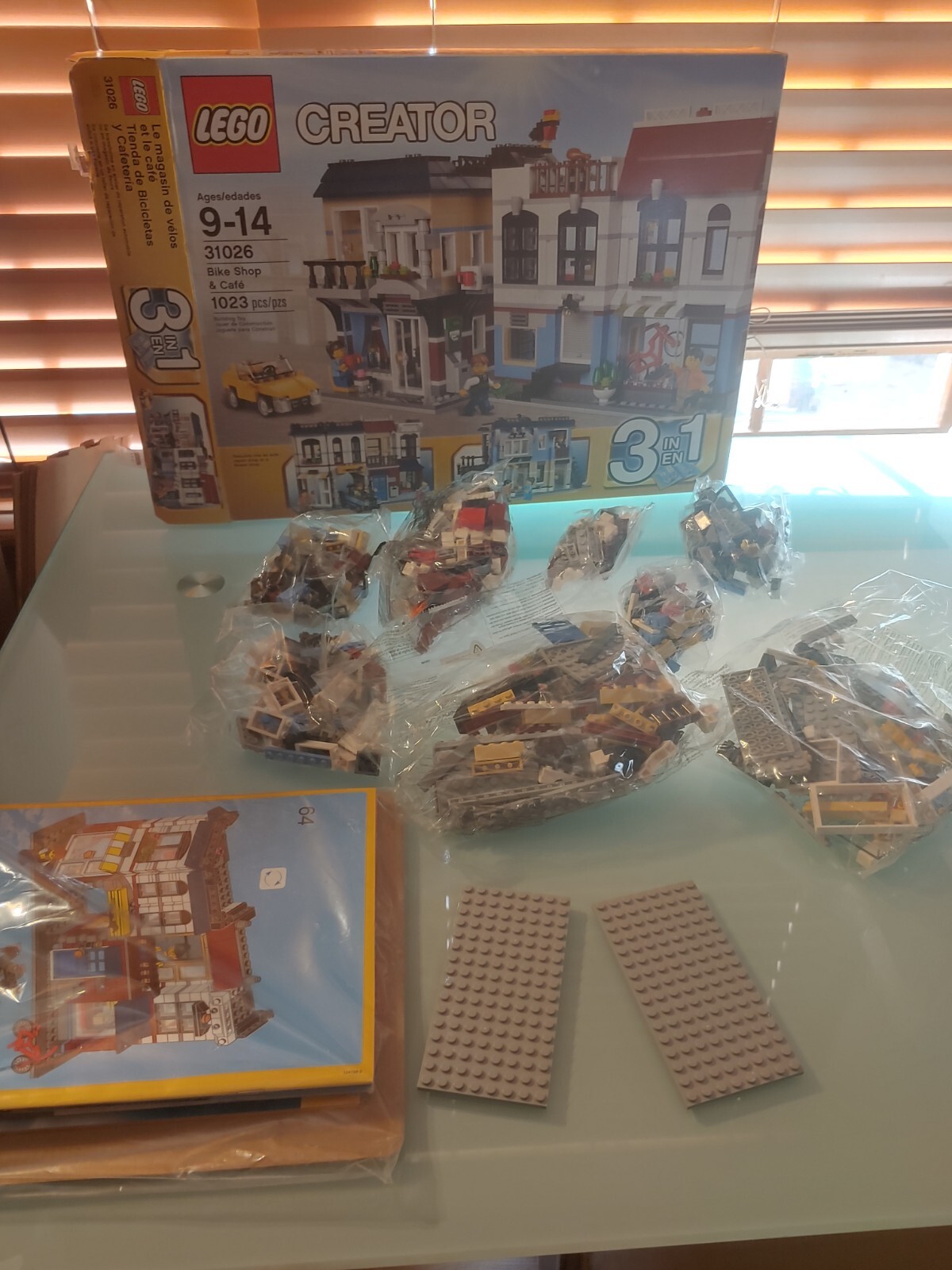 Lego 31026 Creator Model Bike Shop & Cafe 100% Complete SEALED BAGS Open Box