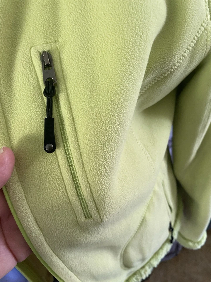 женская флисовая куртка средний размер - Изображение 3 из 4