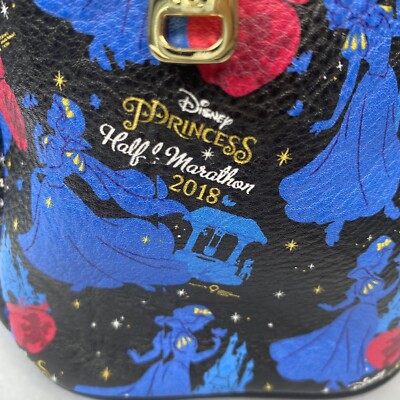 Disney Loungefly Snow White Run Disney Backpack RARE 2018  display picture 2