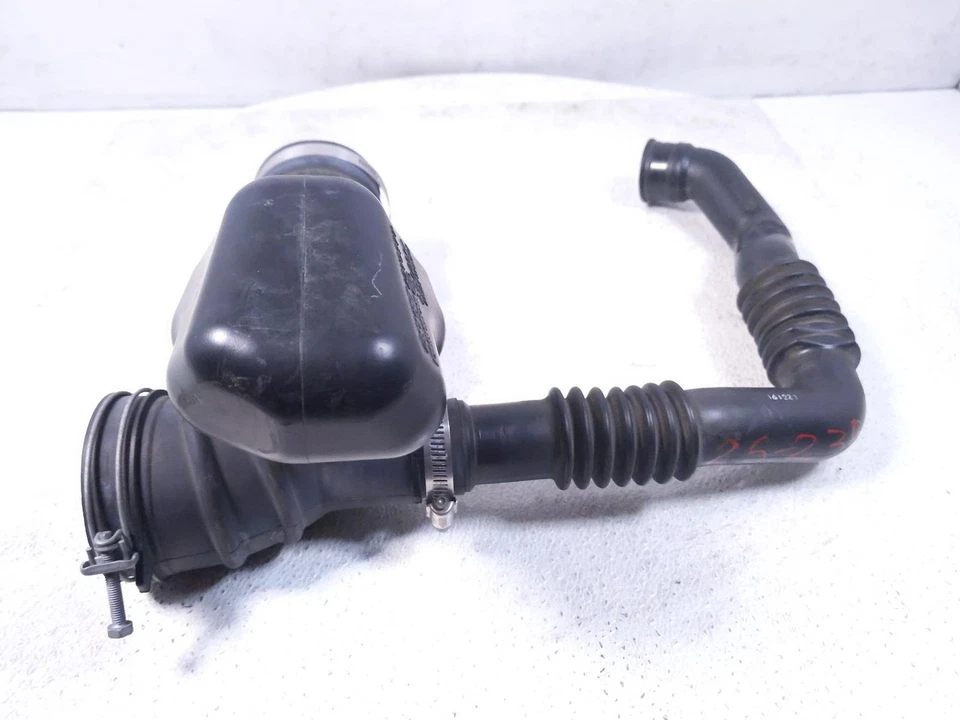 2017-2020 Toyota 86 Air Intake Hose W/Resonator Su003-07169 - Image 4 of 4