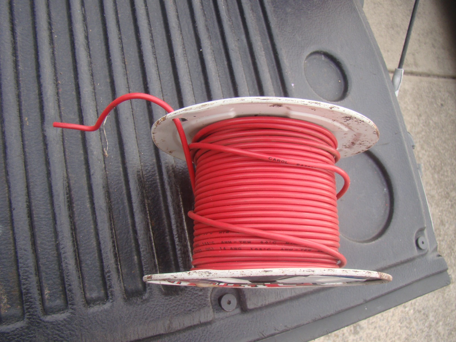 Vtg Carol Cable Co E27983 14 AWG 600V Machine Wire Partial Spool Red