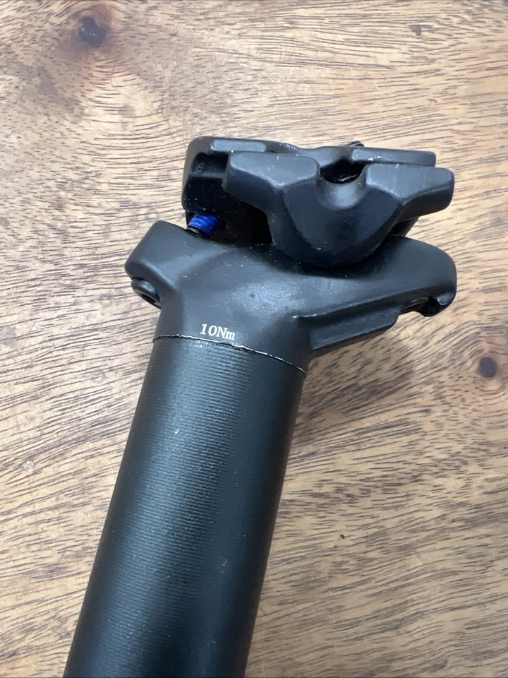 Tija de sillín Promax 30,9 mm 350 mm 15 mm retroceso negro 2 pernos Foto 4 de 4