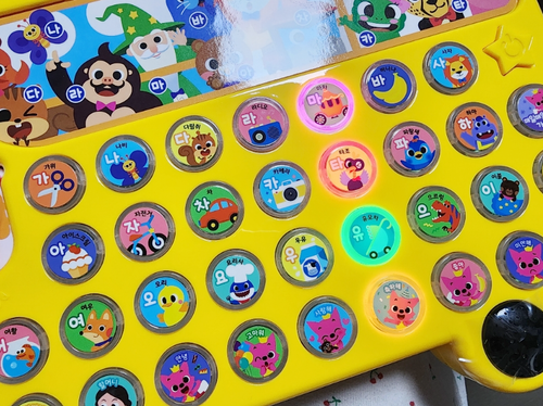 Pinkfong Hangul Bus Korean Learning Sound Toy Pad for Kids 3+ - Picture 5 of 5