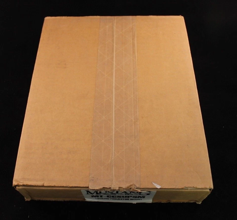 NUEVO EN CAJA MUSTANG MT-CCSUPSM PROYECTOR DE BAJO PERFIL MONTAJE EN TECHO NUEVO EN CAJA ORIGINAL Foto 3 de 4