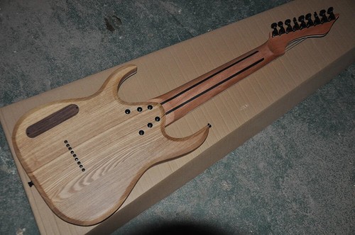 Guitarra eléctrica negra de 9 cuerdas más vendida con 24 trastes, diapasón de palo de rosa - Imagen 13 de 13