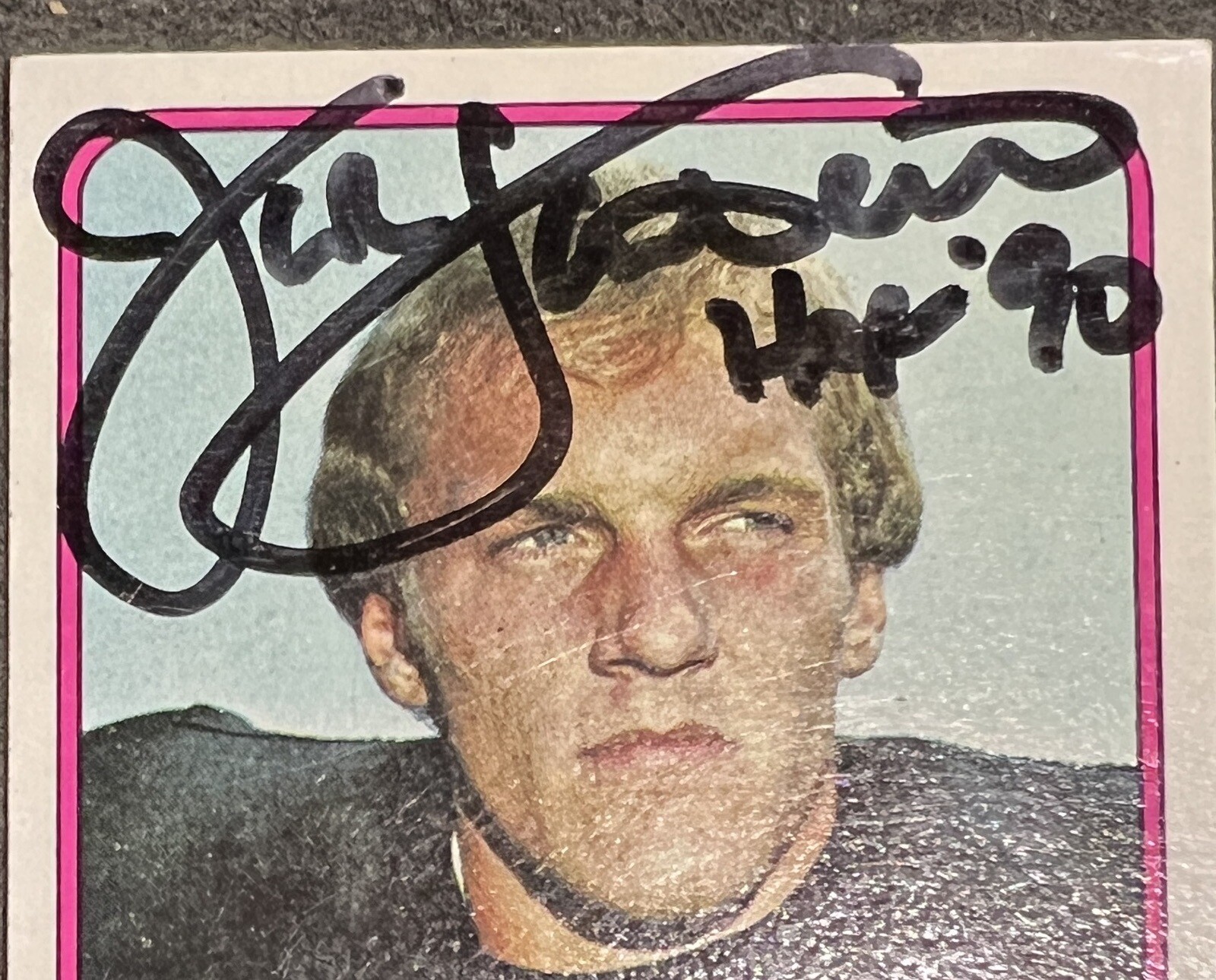 1976 Jack Lambert Signed Topps Football Card. Pittsburgh Steelers HOF