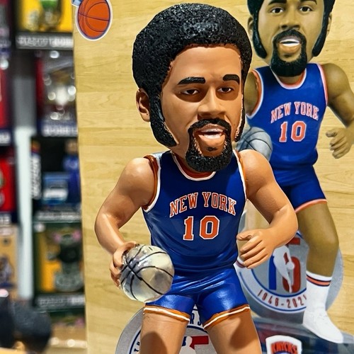 WALT CLYDE FRAZIER New York Knicks "75th Anniversary" MSG NBA Bobblehead - Picture 4 of 10
