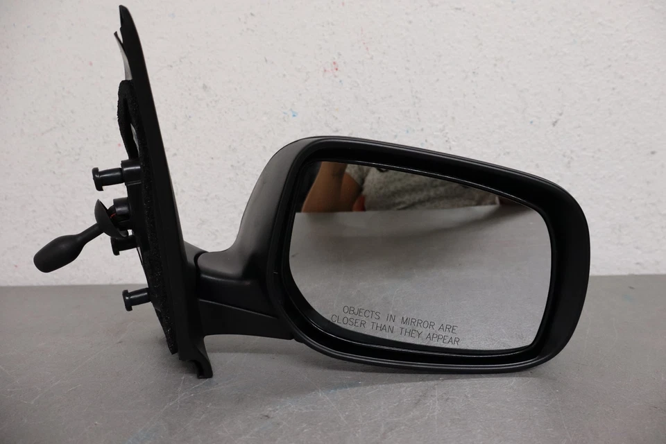 2007 2012 TOYOTA YARIS RIGHT SIDE DOOR MIRROR MANUAL (AFTERMARKET) - Image 4 of 4