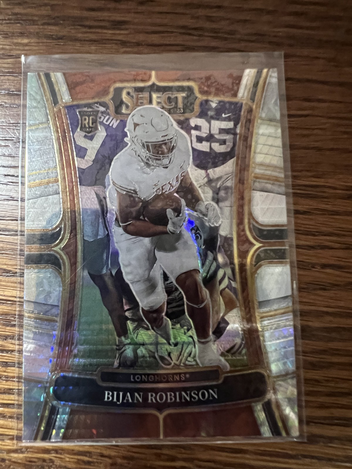 2023 Panini Select Draft Picks #9 Bijan Robinson Hyper Prizm