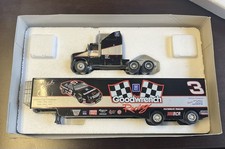 RCCA 1:64 Diecast Chevrolet Race Car Transporter Dale Earnhardt Goodwrench 1995