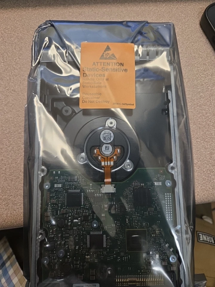 IBM 146GB Internal 15000RPM 3.5" (40K1044) HDD - Image 2 of 2