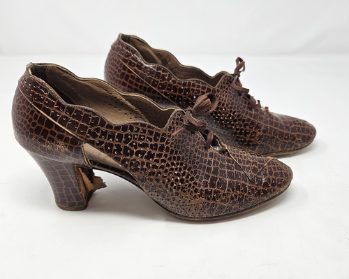 Vintage 1930s 40s Leather Pumps Heels Retro Lace Up Peal a Boo Sides Size 5.5