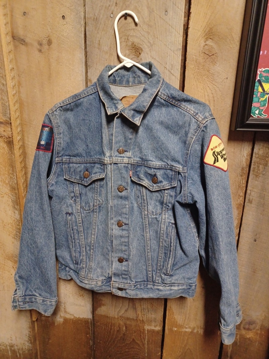 Vintage Levi 70506 0214 JEAN JACKET size 40R w/ Rock 80's Bands