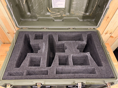 Pelican Hardigg Case 33x21x21.5