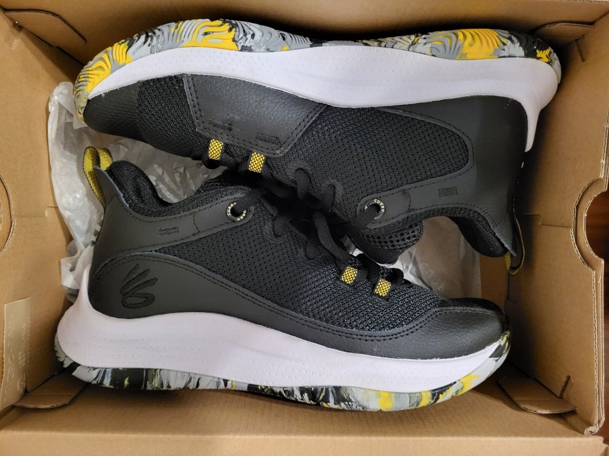 Under Armour Steph Curry 3Z5 Kids Size 5Y Black White Yellow