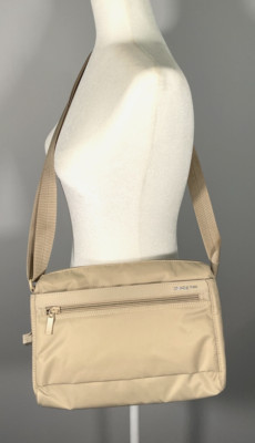 Hedgren Eye RFID Medium Cashmere Beige Shoulder Crossbody Bag NWT