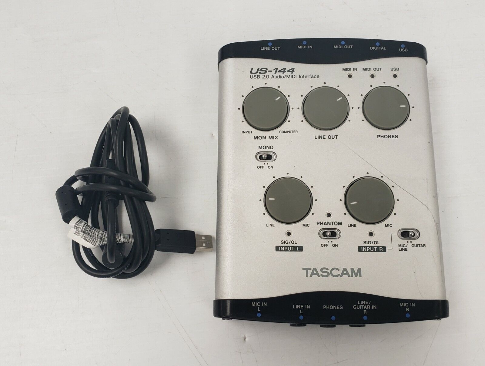 (8928-1) Tascam US-144 Audio Interface