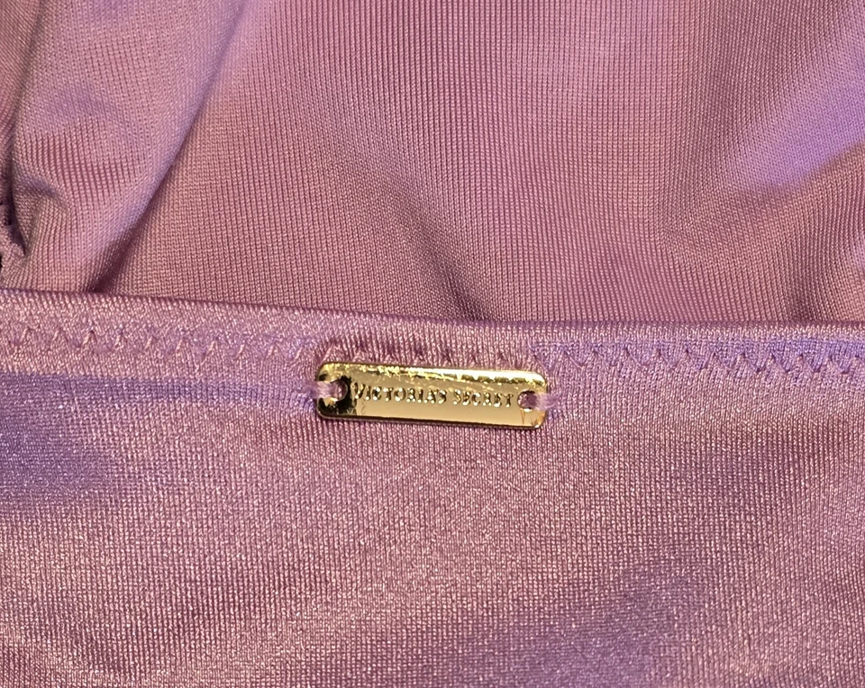 Купальник Victorias Secret размер S розовый с вырезом Lagos широкий ремень бикини цельный - Изображение 4 из 4