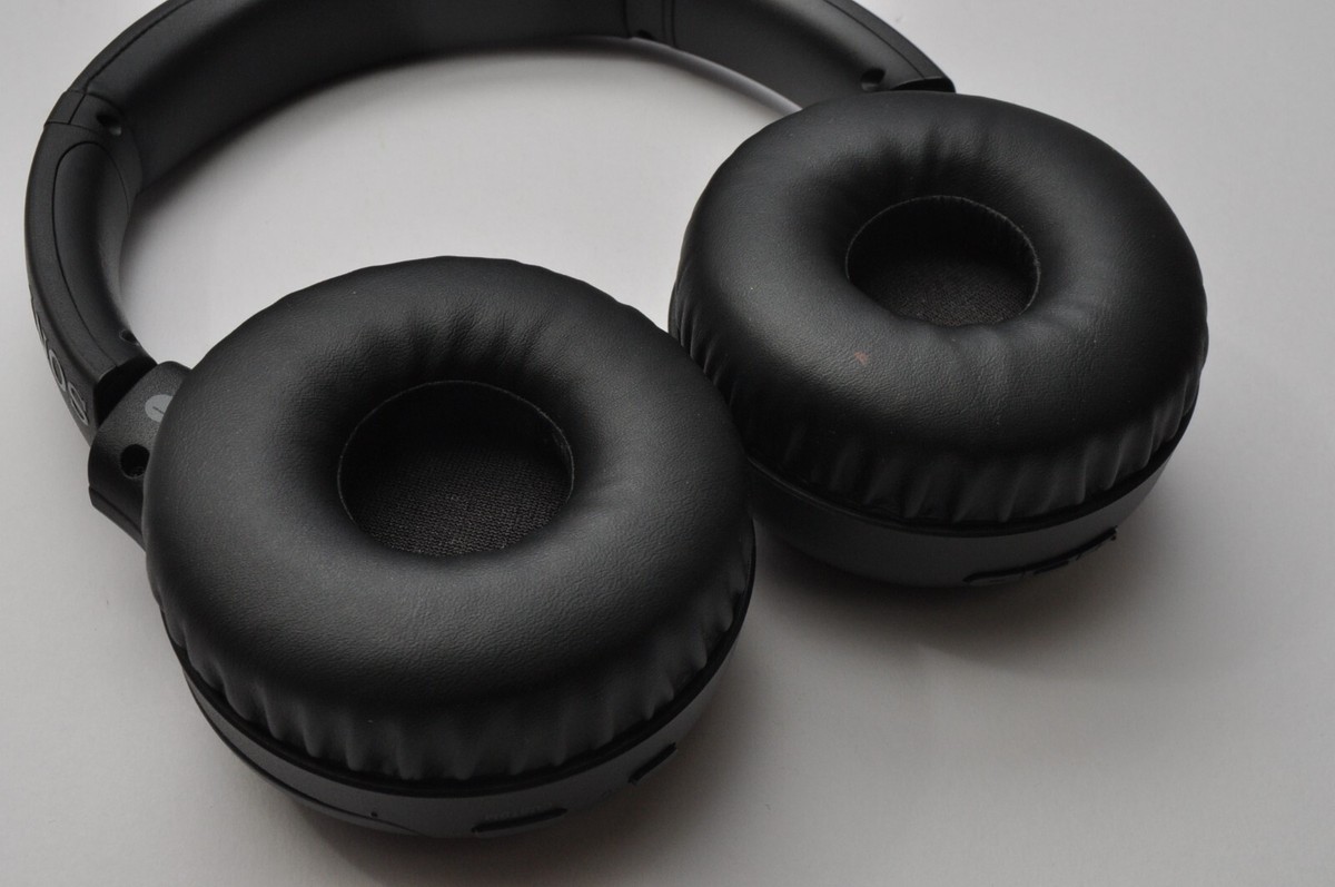 Disney Twisted Wonderland HEADPHONES SONY WH-XB700 Disney Twisted Wonderland HEADPHONES SONY WH-XB700