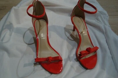 PAIRE DE TALON AIGUILLE SAN MARINA TAILLE 38 - Photo 1/4