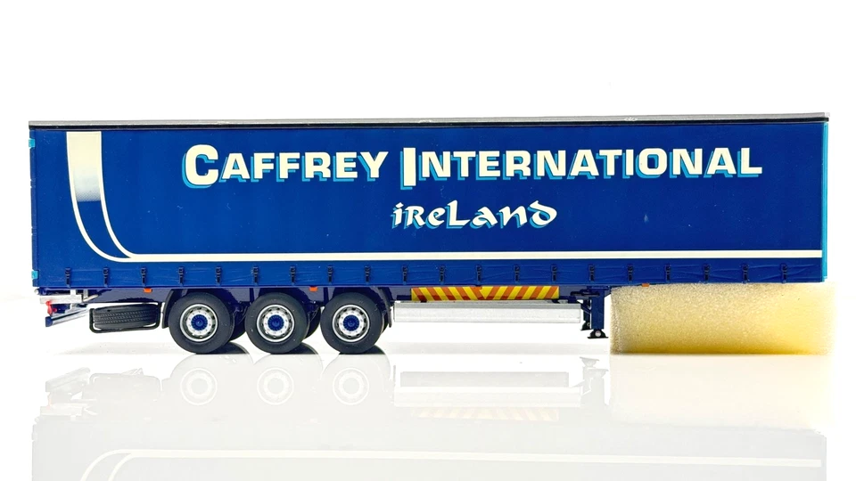 UNIVERSAL HOBBIES 1/50 - CAFFREY INTERNATIONAL IRELAND TRAILER ONLY - BOXED - Image 4 of 4