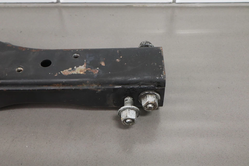 2008 - 2009年悍马H2变速器交叉成员支架 — 第 2/4 张图片