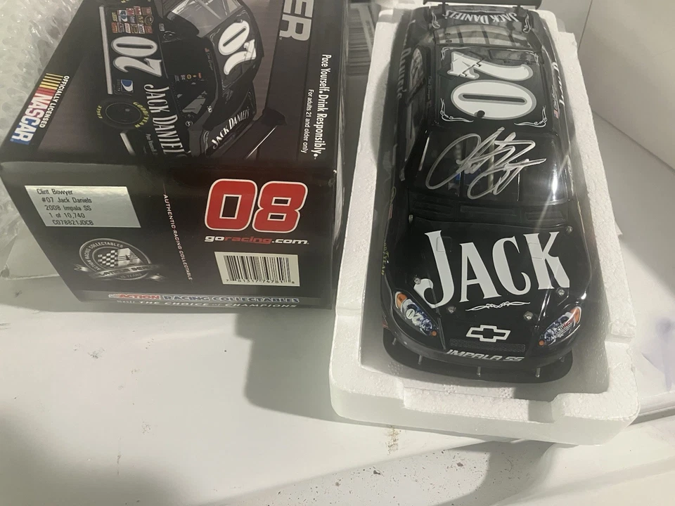 2008 Клинт Бойер Джек Дэниел с автографом 1/24 NASCAR литая - Изображение 2 из 2