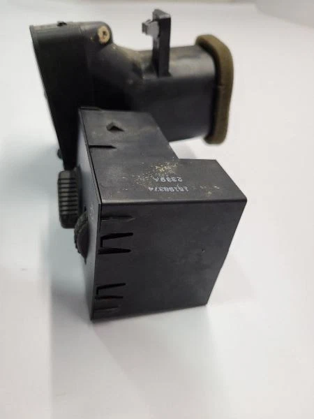 Chevrolet Suburban 1500 2003 interruptor de faros con ventilación Foto 3 de 4