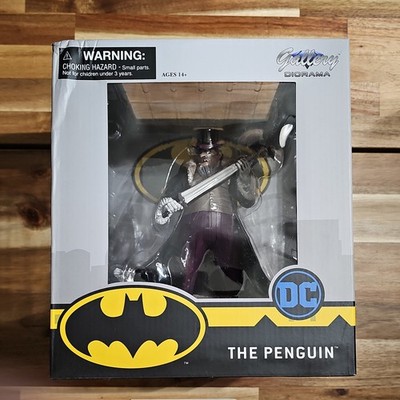 Diamond Select Batman Penguin Statue PVC 8''